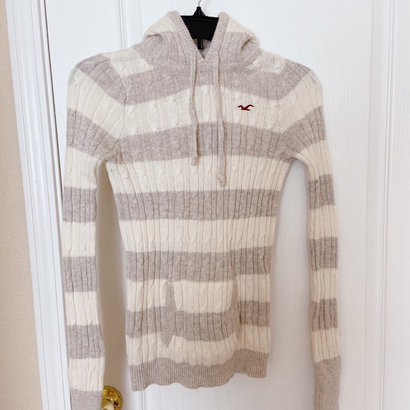 Hollister Tops - Hollister Knit Sweater